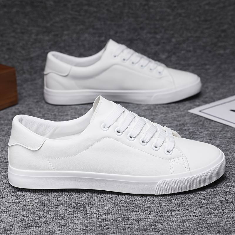 sneakers with curved outsole and lace-up front