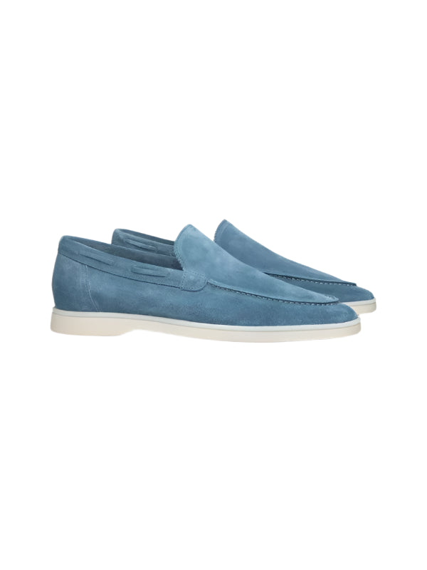 Flat-lay loafers with slip-on structure and rubber outsole