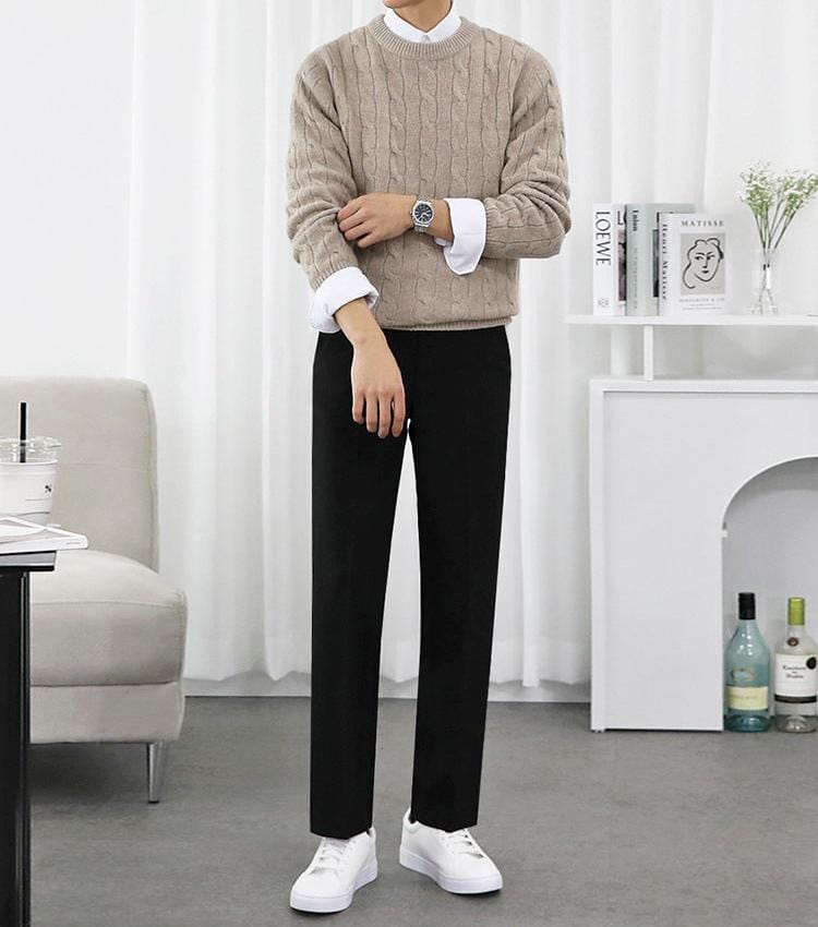 Twist knit sweater with crew neck and long sleeves, worn  by model